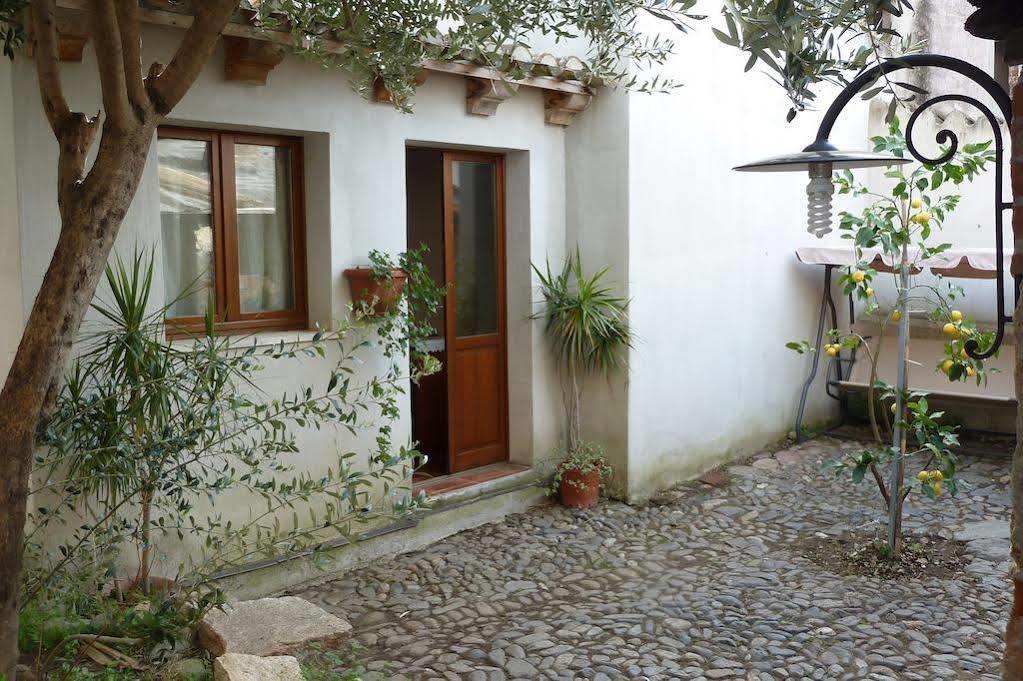 Casa Camboni-Dimora Storica Bed & Breakfast San Vito  Buitenkant foto