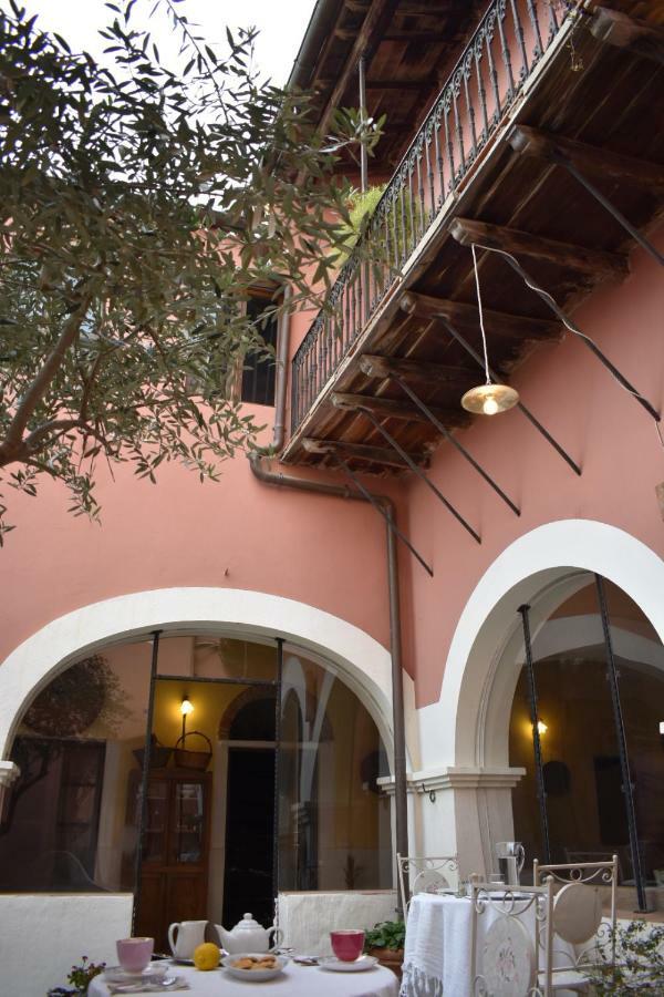 Casa Camboni-Dimora Storica Bed & Breakfast San Vito  Buitenkant foto